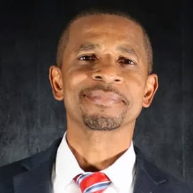 Carlos Yancy headshot